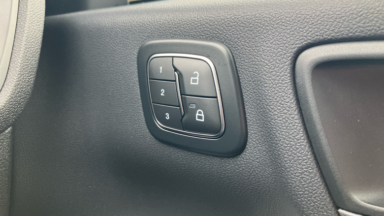 Ford Kuga 2.5 PHEV Active 5dr CVT Estate